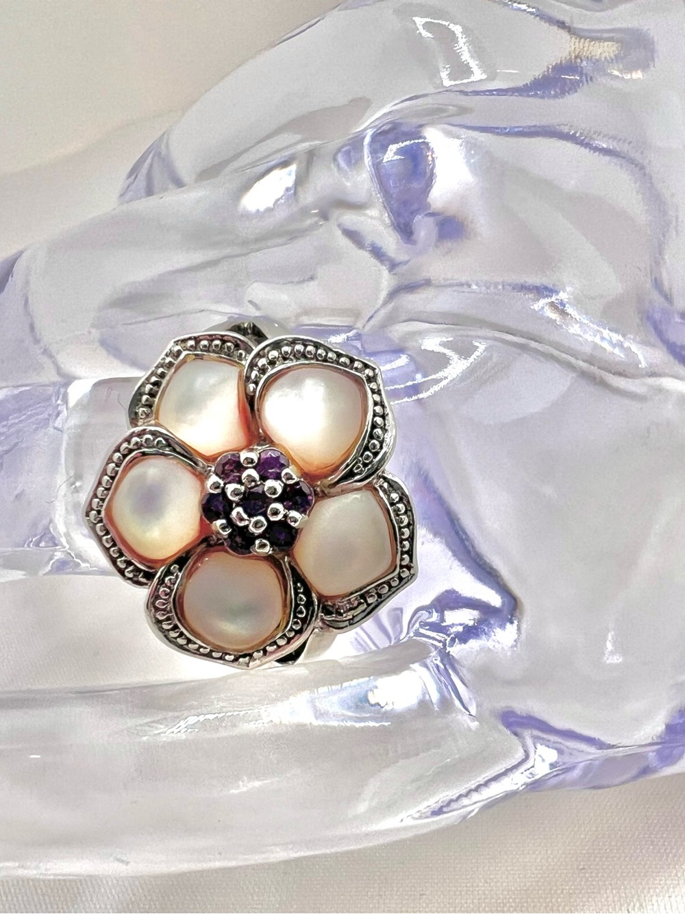 Sterling Silver 925 Mother-of-Pearl Flower Ring with Amethyst Accents